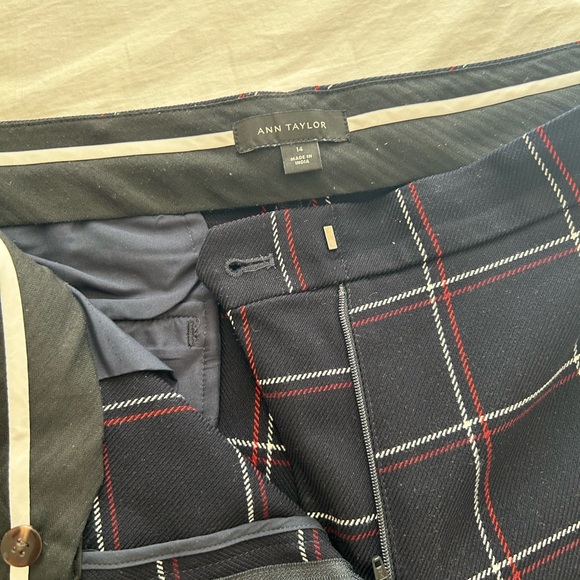 Ann Taylor Ankle Pant - Picture 4 of 6